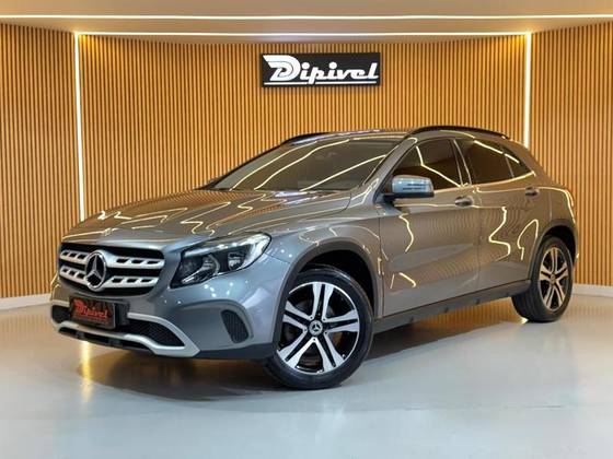 MERCEDES-BENZ GLA 200 1.6 CGI FLEX STYLE 7G-DCT